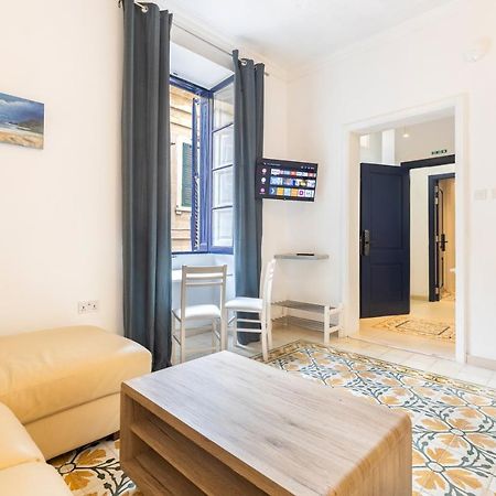 A Studio Apartment In Malta'S Capital Валлетта Екстер'єр фото